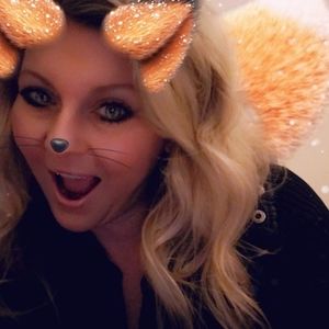 Meet your Posher, Carley